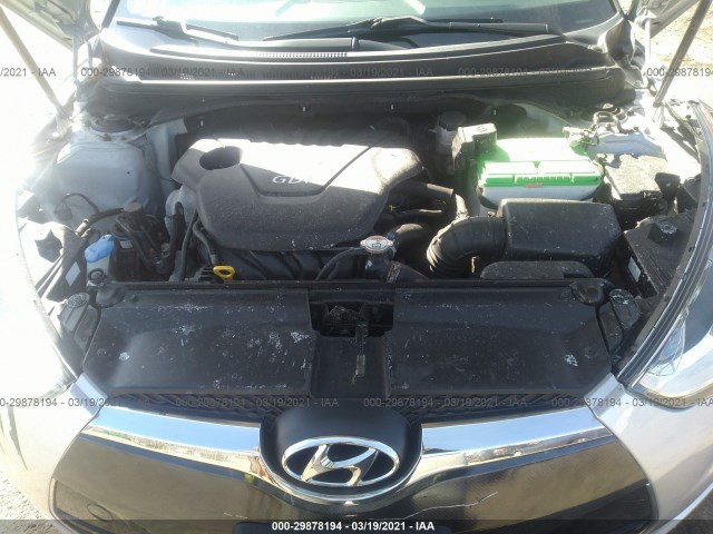 Photo 9 VIN: KMHTC6AD9FU230710 - HYUNDAI VELOSTER 