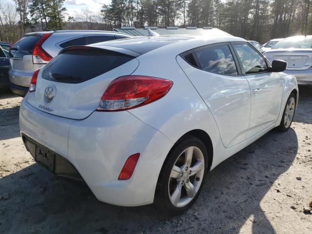 Photo 3 VIN: KMHTC6AD9FU231873 - HYUNDAI VELOSTER 