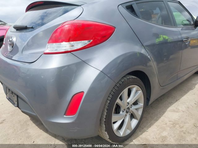 Photo 5 VIN: KMHTC6AD9GU265782 - HYUNDAI VELOSTER 