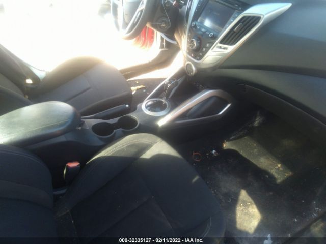 Photo 4 VIN: KMHTC6AD9GU265863 - HYUNDAI VELOSTER 