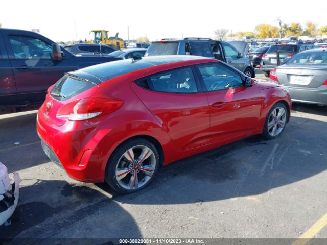 Photo 3 VIN: KMHTC6AD9GU268567 - HYUNDAI VELOSTER 