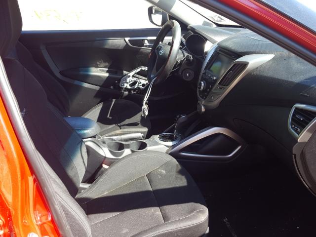 Photo 4 VIN: KMHTC6AD9GU272845 - HYUNDAI VELOSTER 