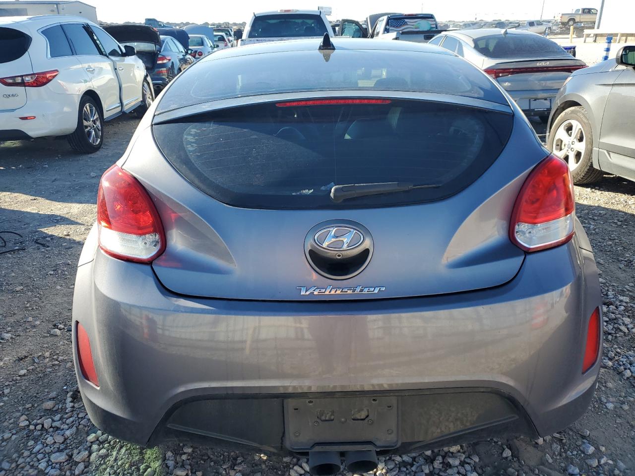 Photo 5 VIN: KMHTC6AD9GU280122 - HYUNDAI VELOSTER 