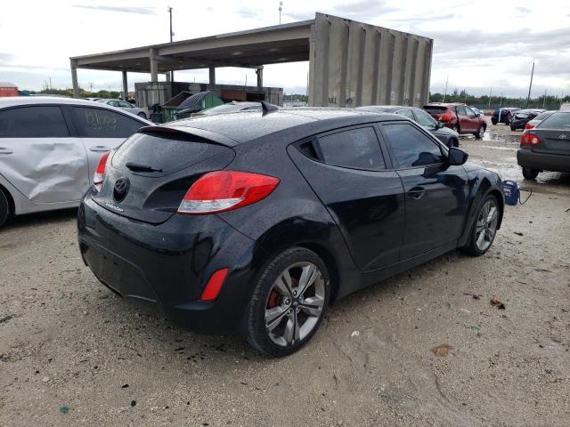 Photo 3 VIN: KMHTC6AD9GU304337 - HYUNDAI VELOSTER 