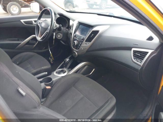 Photo 4 VIN: KMHTC6AD9HU307790 - HYUNDAI VELOSTER 