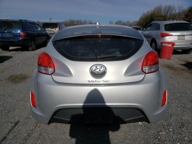 Photo 5 VIN: KMHTC6AD9HU307904 - HYUNDAI VELOSTER 