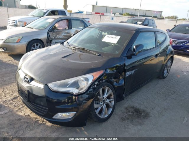 Photo 1 VIN: KMHTC6AD9HU309958 - HYUNDAI VELOSTER 