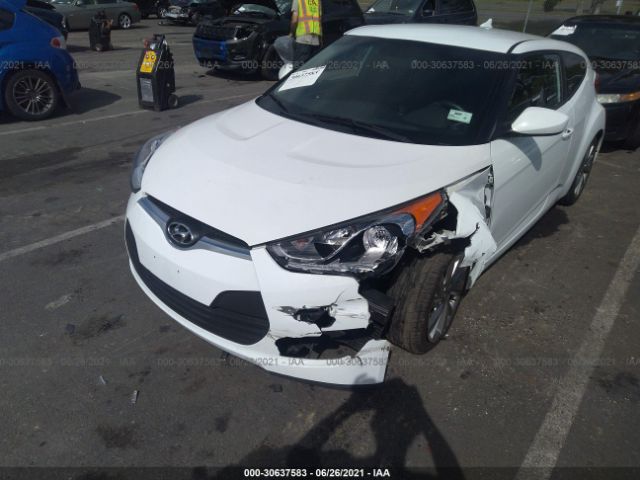 Photo 5 VIN: KMHTC6AD9HU311483 - HYUNDAI VELOSTER 