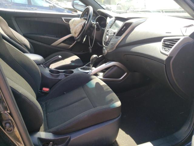 Photo 4 VIN: KMHTC6AD9HU320085 - HYUNDAI VELOSTER 