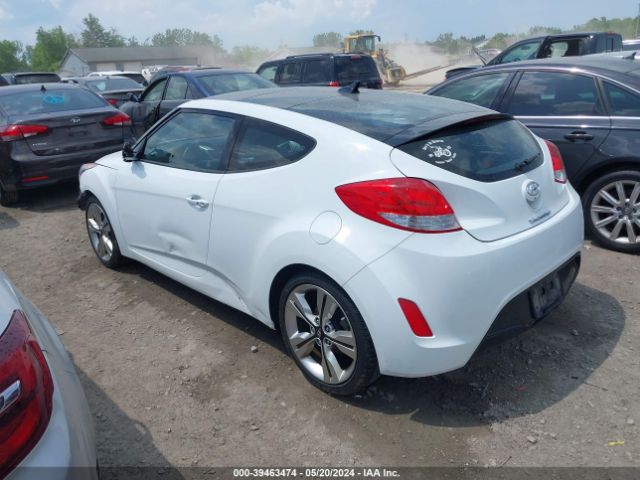 Photo 2 VIN: KMHTC6AD9HU320359 - HYUNDAI VELOSTER 