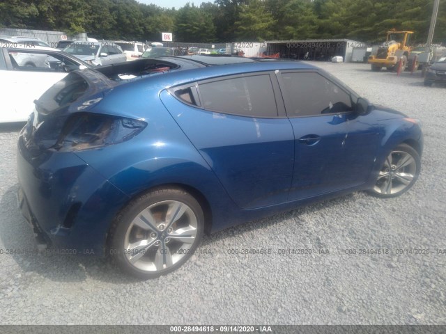 Photo 3 VIN: KMHTC6AD9HU320944 - HYUNDAI VELOSTER 