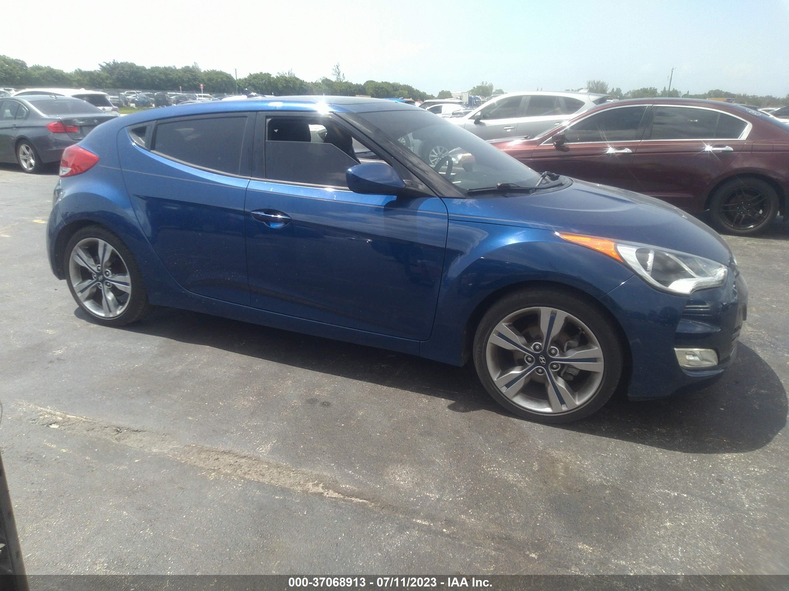 Photo 0 VIN: KMHTC6AD9HU322239 - HYUNDAI VELOSTER 