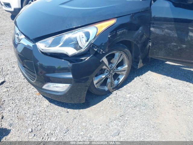 Photo 5 VIN: KMHTC6AD9HU322905 - HYUNDAI VELOSTER 