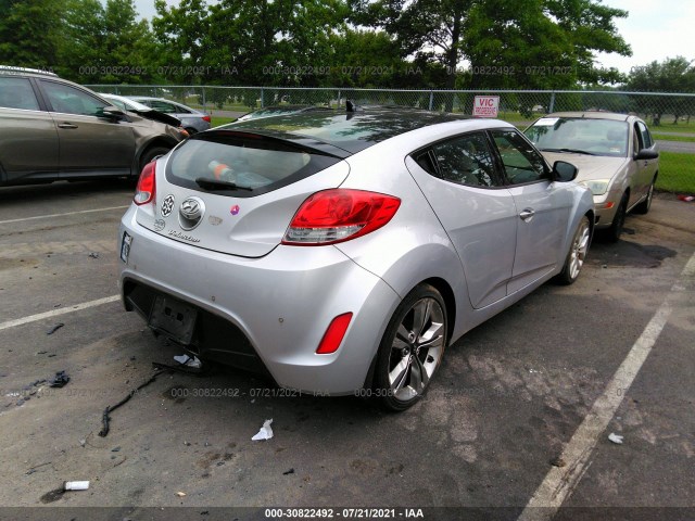 Photo 3 VIN: KMHTC6ADXCU020547 - HYUNDAI VELOSTER 