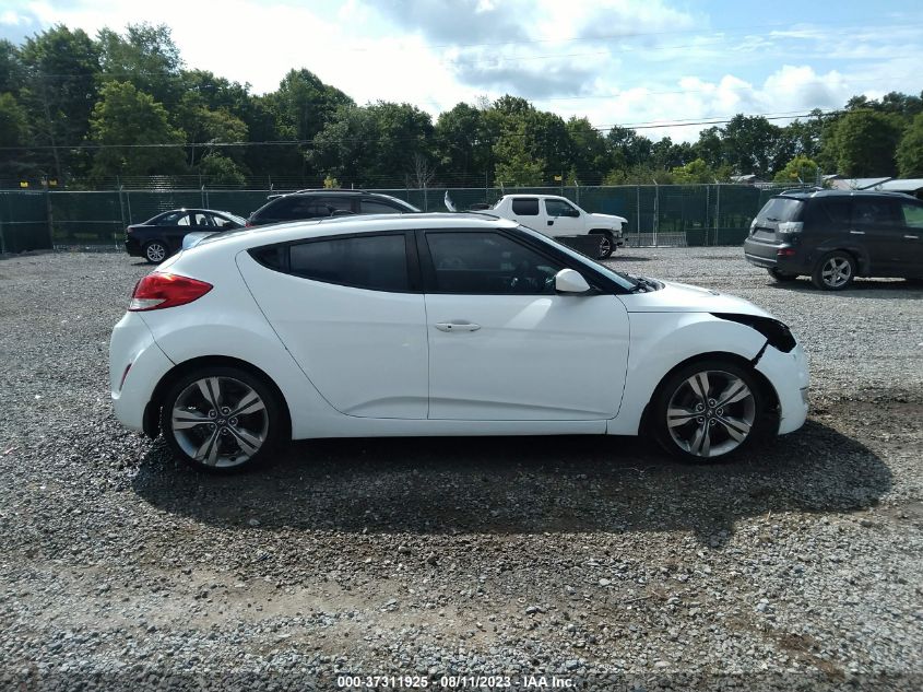 Photo 13 VIN: KMHTC6ADXCU055587 - HYUNDAI VELOSTER 