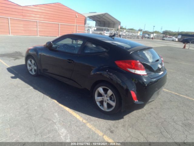 Photo 2 VIN: KMHTC6ADXCU080599 - HYUNDAI VELOSTER 