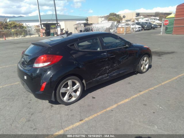 Photo 3 VIN: KMHTC6ADXCU080599 - HYUNDAI VELOSTER 