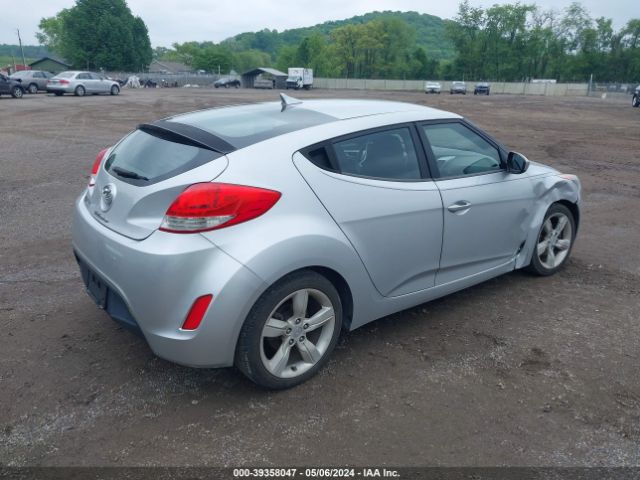 Photo 3 VIN: KMHTC6ADXDU112730 - HYUNDAI VELOSTER 