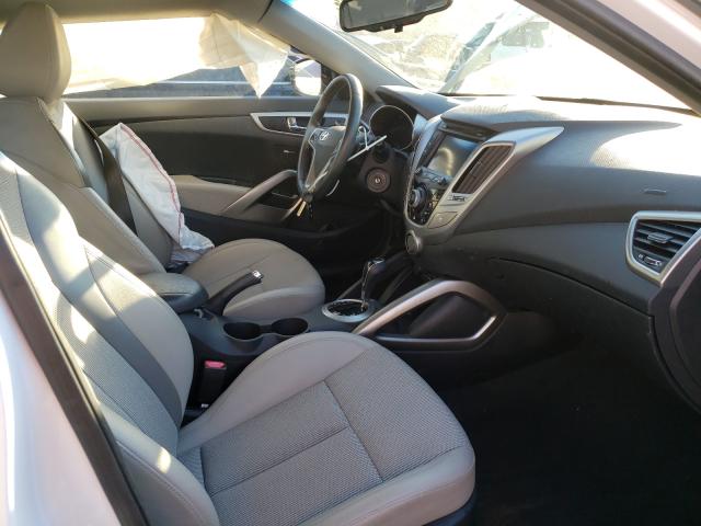 Photo 4 VIN: KMHTC6ADXDU119967 - HYUNDAI VELOSTER 