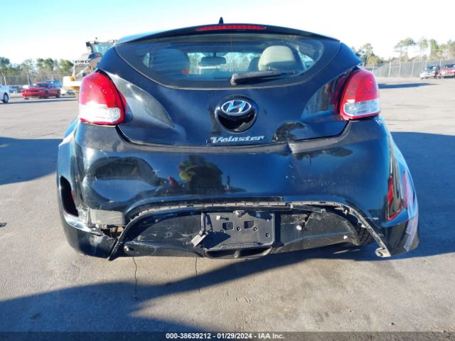 Photo 5 VIN: KMHTC6ADXDU132945 - HYUNDAI VELOSTER 