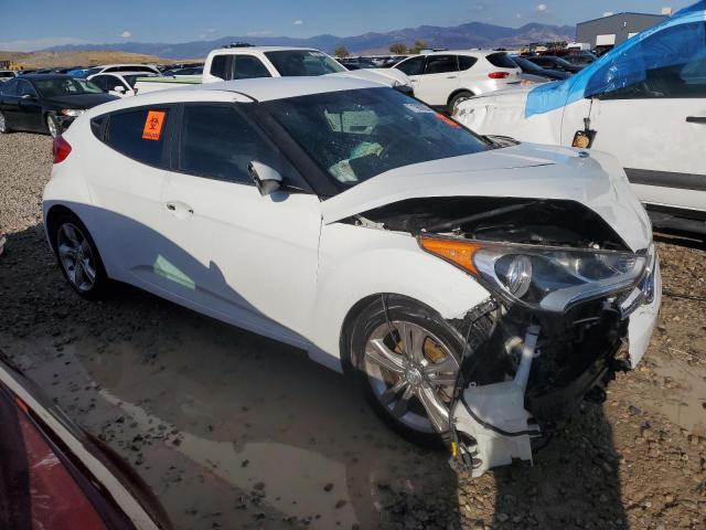 Photo 3 VIN: KMHTC6ADXFU227833 - HYUNDAI VELOSTER 