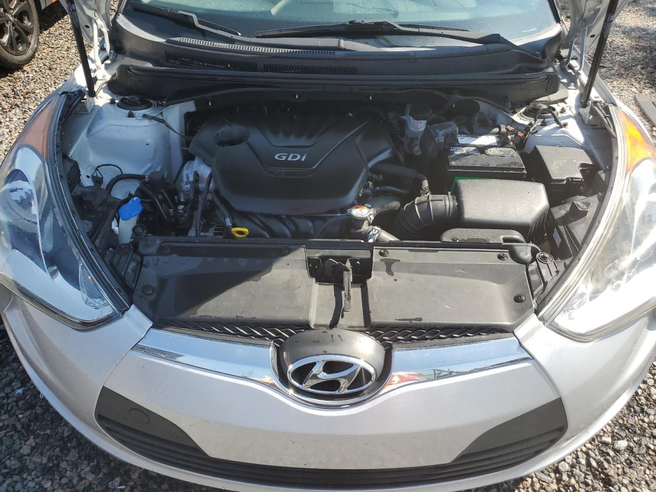 Photo 10 VIN: KMHTC6ADXFU244616 - HYUNDAI VELOSTER 