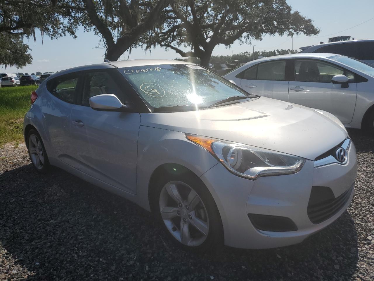 Photo 3 VIN: KMHTC6ADXFU244616 - HYUNDAI VELOSTER 