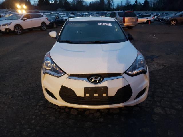 Photo 4 VIN: KMHTC6ADXGU265984 - HYUNDAI VELOSTER 