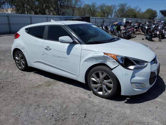 Photo 3 VIN: KMHTC6ADXHU305191 - HYUNDAI VELOSTER 