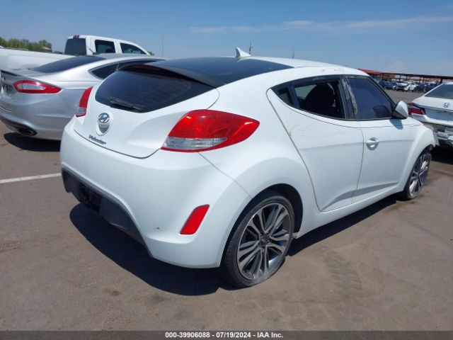 Photo 3 VIN: KMHTC6ADXHU305501 - HYUNDAI VELOSTER 