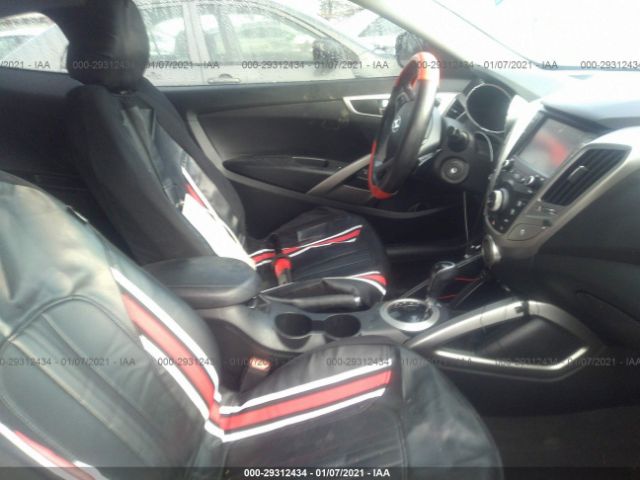 Photo 4 VIN: KMHTC6ADXHU306454 - HYUNDAI VELOSTER 