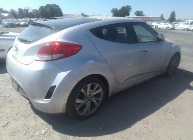 Photo 3 VIN: KMHTC6ADXHU308401 - HYUNDAI VELOSTER 