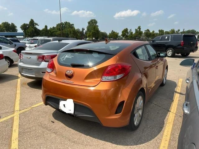 Photo 3 VIN: KMHTC6ADXHU309841 - HYUNDAI VELOSTER 