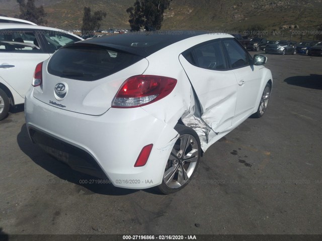 Photo 3 VIN: KMHTC6ADXHU315381 - HYUNDAI VELOSTER 