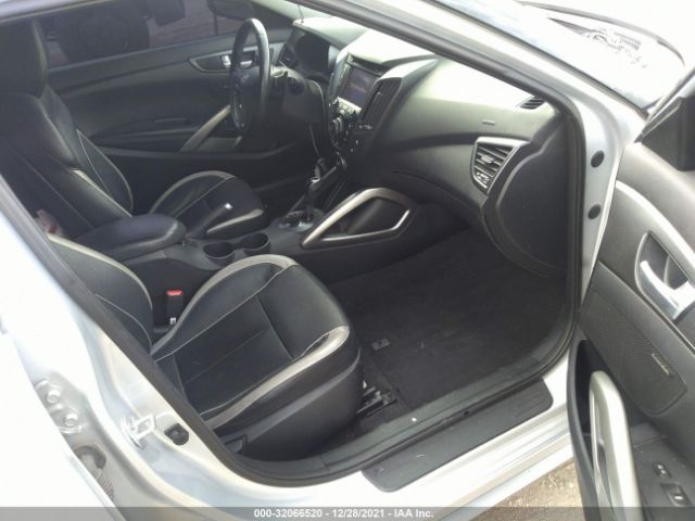 Photo 4 VIN: KMHTC6AE0FU238607 - HYUNDAI VELOSTER 