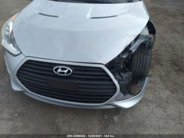 Photo 5 VIN: KMHTC6AE0FU238607 - HYUNDAI VELOSTER 