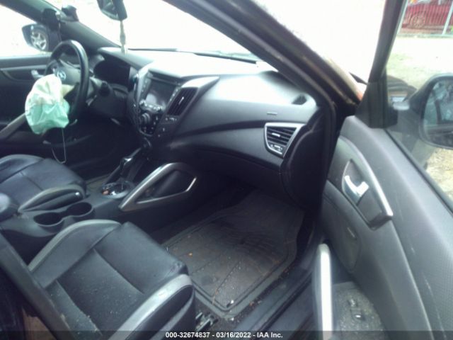 Photo 4 VIN: KMHTC6AE0GU258907 - HYUNDAI VELOSTER 