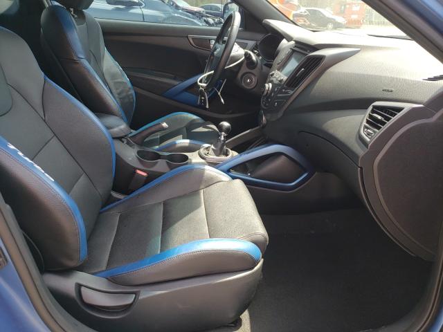 Photo 4 VIN: KMHTC6AE0GU265582 - HYUNDAI VELOSTER T 