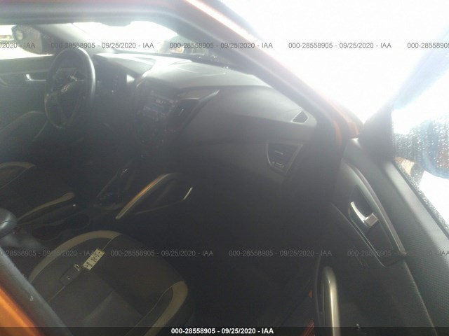 Photo 4 VIN: KMHTC6AE1DU107036 - HYUNDAI VELOSTER 