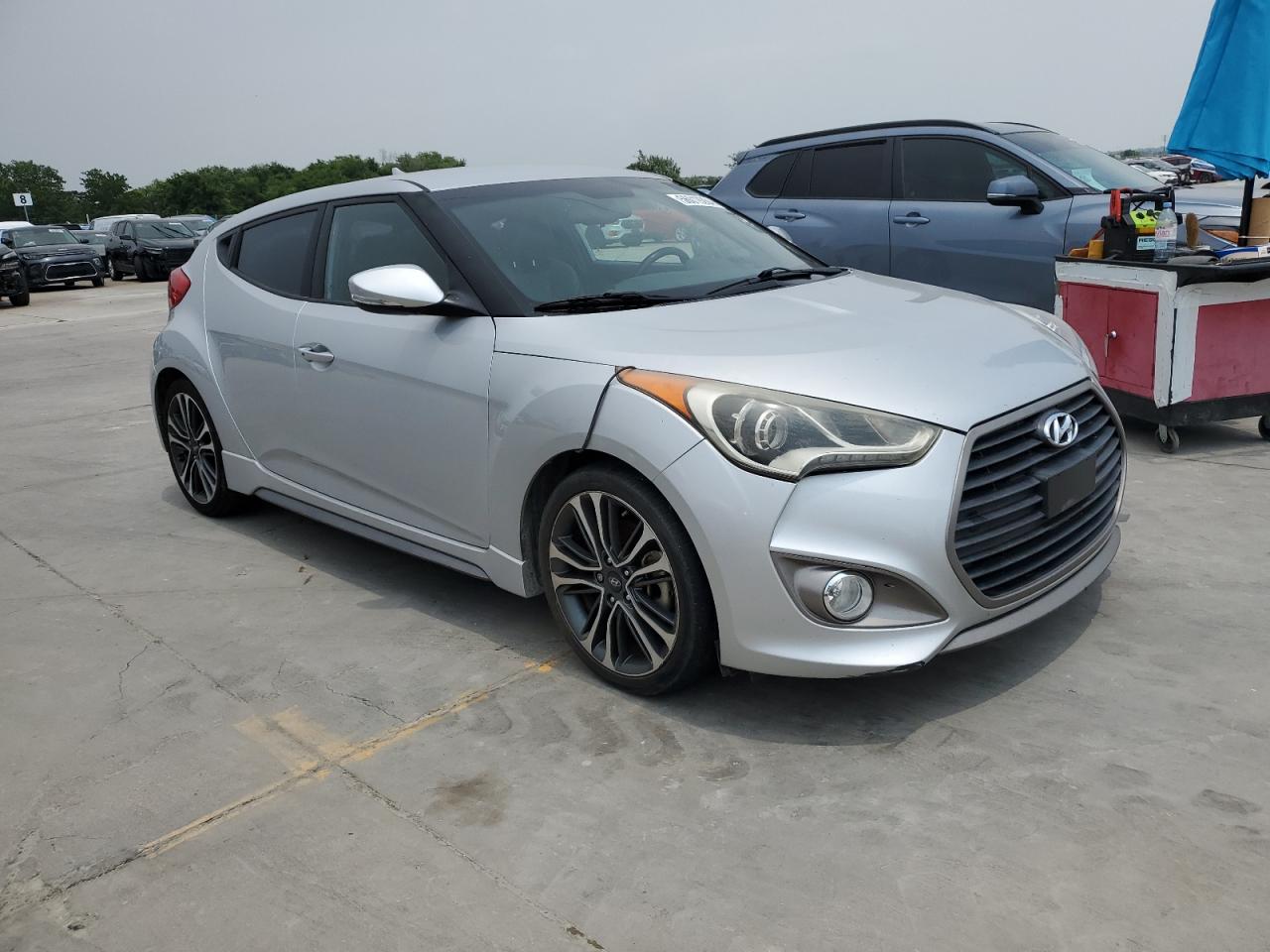 Photo 3 VIN: KMHTC6AE1GU257331 - HYUNDAI VELOSTER 