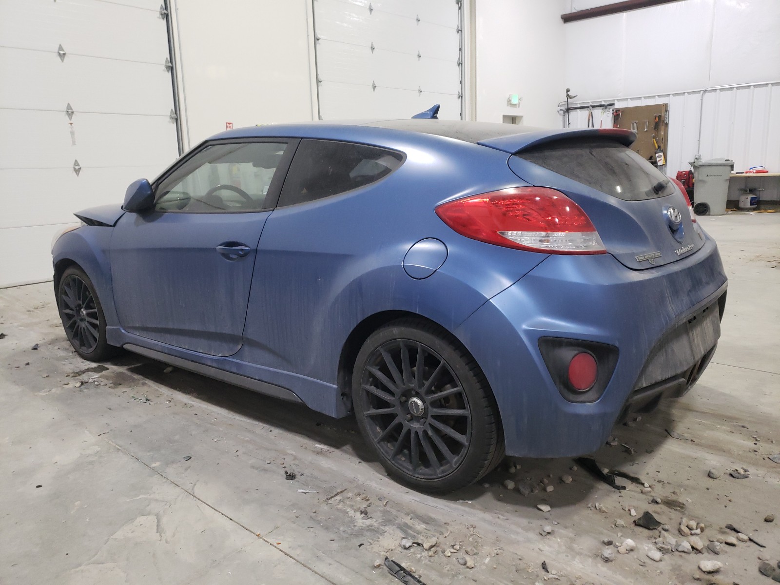 Photo 2 VIN: KMHTC6AE1GU258818 - HYUNDAI VELOSTER T 