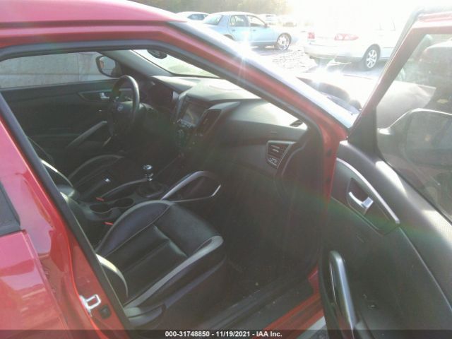 Photo 4 VIN: KMHTC6AE2DU139977 - HYUNDAI VELOSTER 