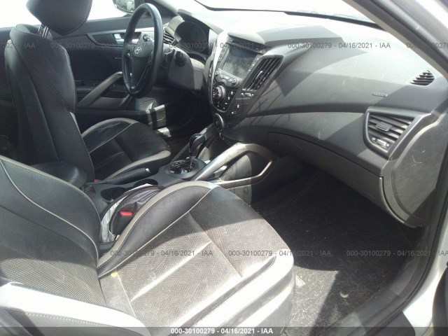 Photo 4 VIN: KMHTC6AE2DU147402 - HYUNDAI VELOSTER 