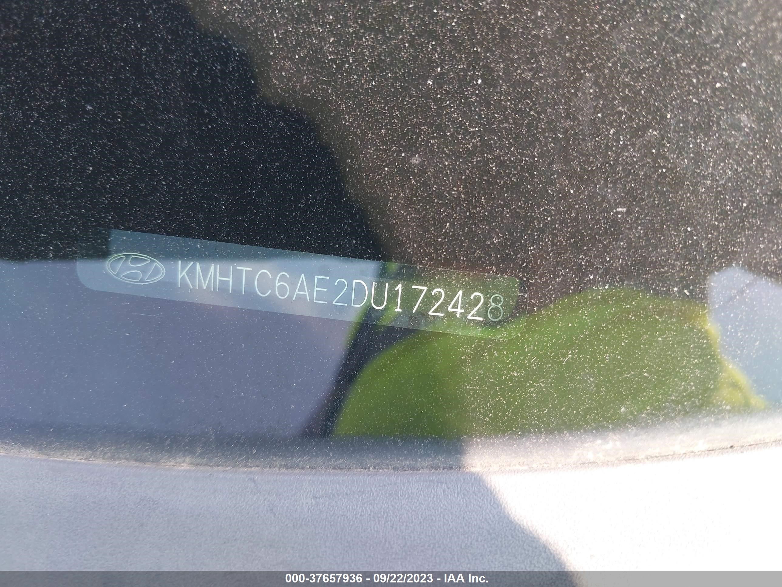 Photo 8 VIN: KMHTC6AE2DU172428 - HYUNDAI VELOSTER 