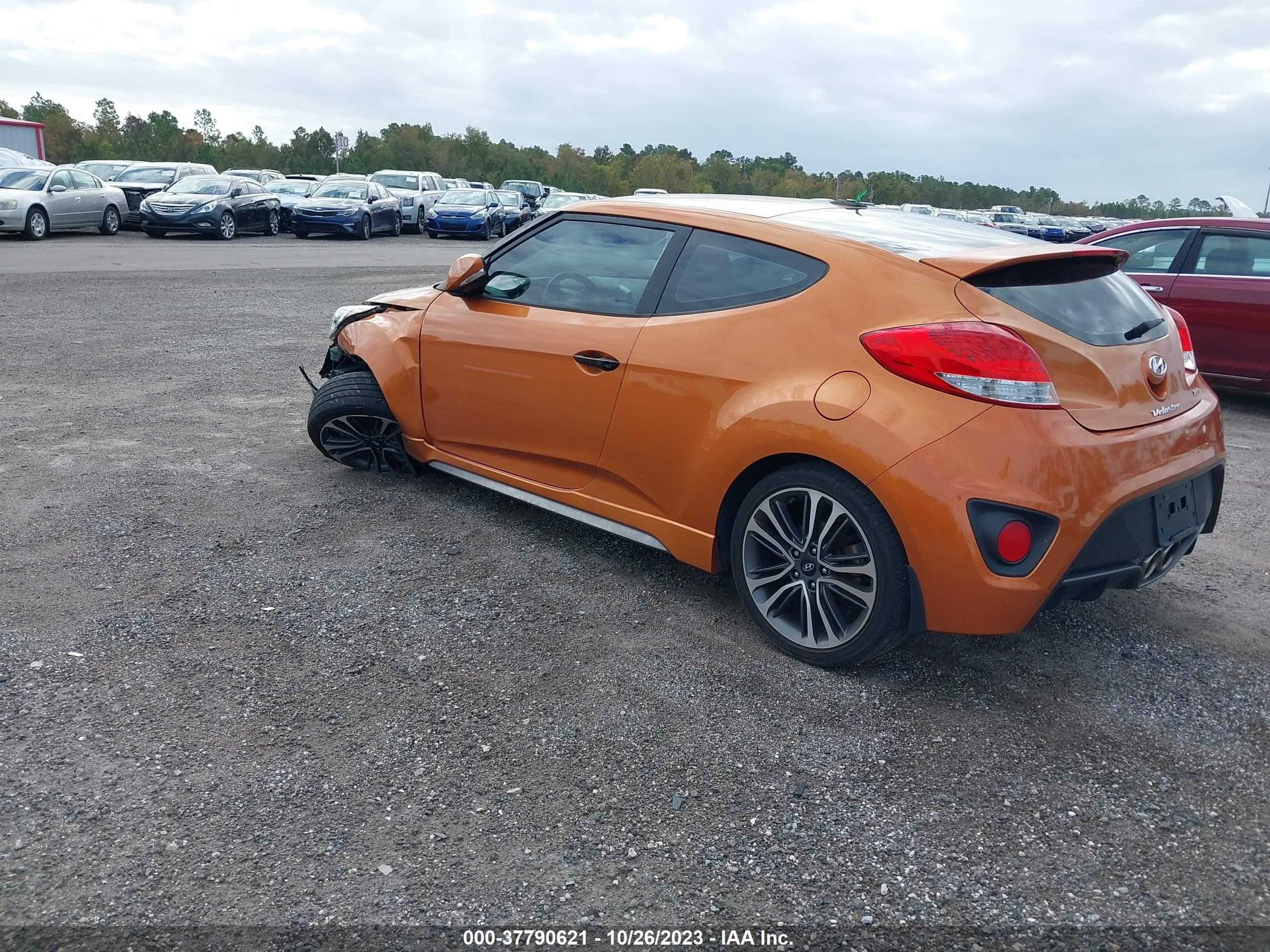 Photo 2 VIN: KMHTC6AE2GU253966 - HYUNDAI VELOSTER 