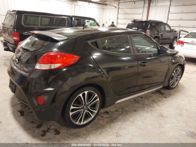 Photo 3 VIN: KMHTC6AE2GU255894 - HYUNDAI VELOSTER 