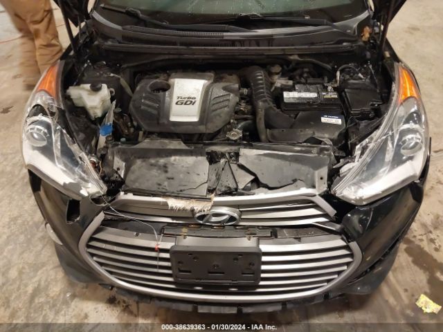 Photo 9 VIN: KMHTC6AE2GU255894 - HYUNDAI VELOSTER 