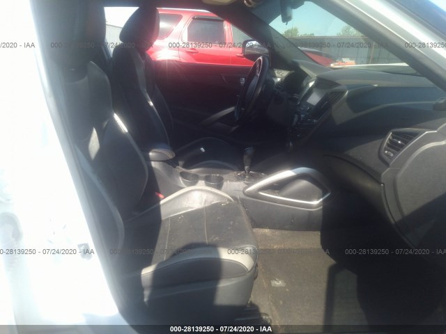 Photo 4 VIN: KMHTC6AE2GU285848 - HYUNDAI VELOSTER 