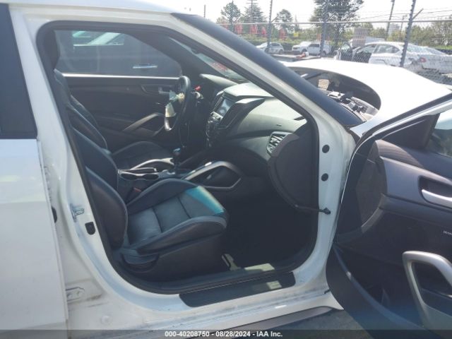 Photo 4 VIN: KMHTC6AE2GU293402 - HYUNDAI VELOSTER 