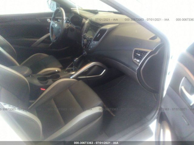 Photo 4 VIN: KMHTC6AE2GU299863 - HYUNDAI VELOSTER 